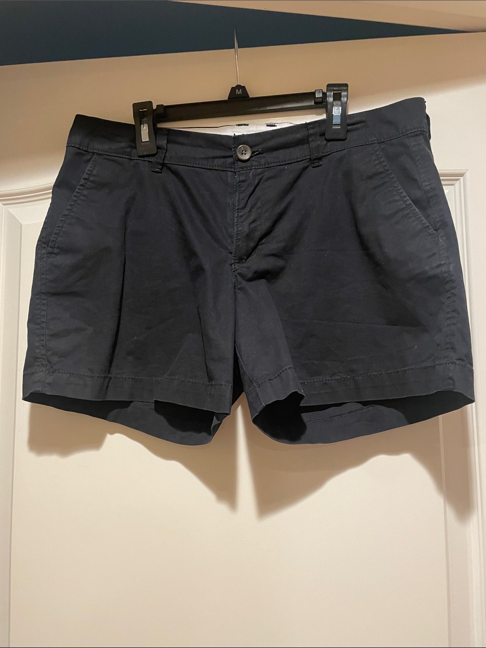 Old Navy Black Mid-Rise Chino Shorts